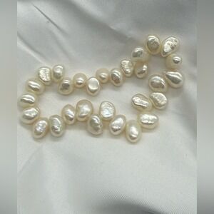 Classy Baroque Freshwater Pearl Stretch Bracelet Genuine timeless Vintage Gift